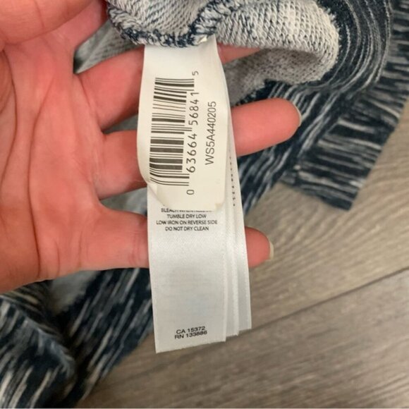 Joe Fresh Women's Bundle of 2 Tops Size Small - Picture 14 of 14